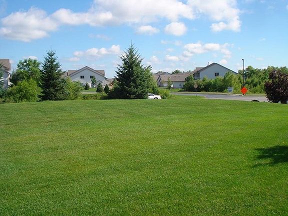 Outside - Side Yard Common Area