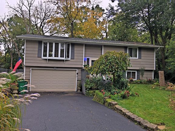 2nd image of 21951 W Linden Ave