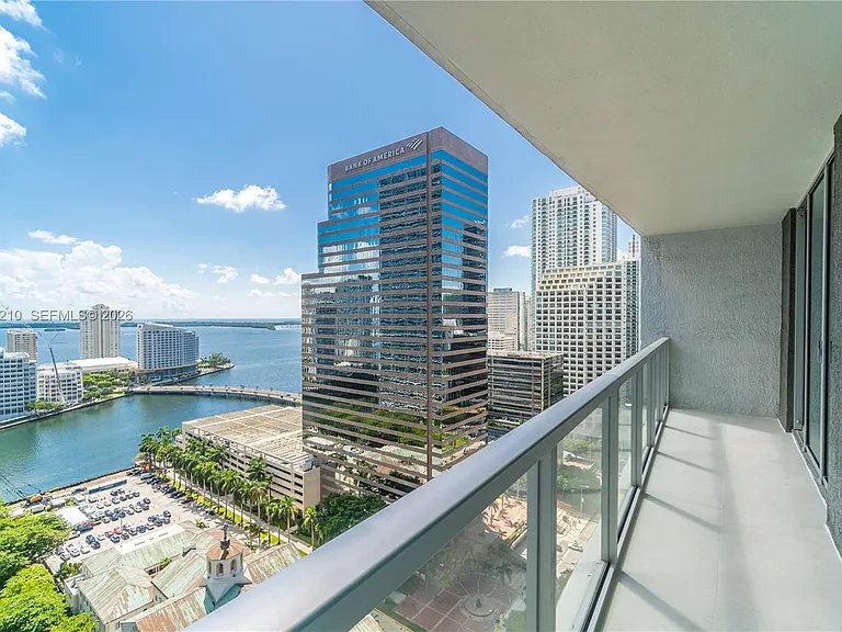 500 Brickell Ave #2700 — Photo 5