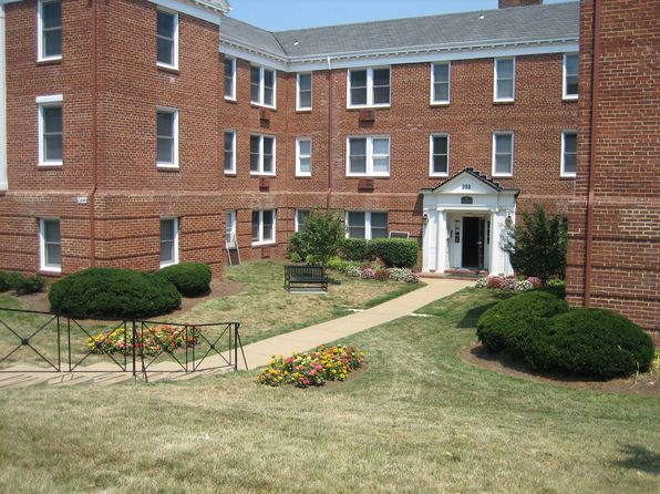 922 S Washington St APT 113