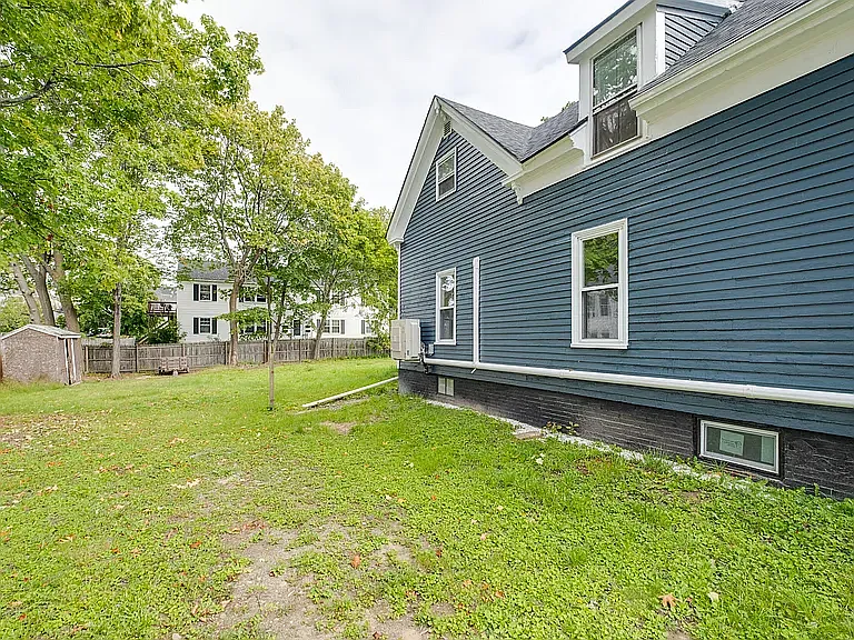 99 Oak St — Photo 26