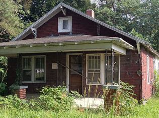 420 E Hillsboro St, Mount Olive, NC 28365