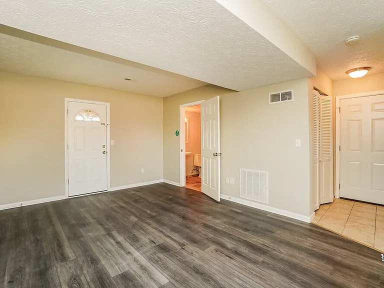 1365 Randan Dr — Photo 11