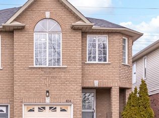 634 Amaretto Ave, Pickering, ON L1X2V2