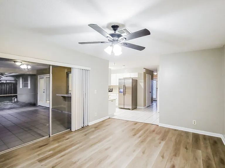 12695 Westport Cir — Photo 9