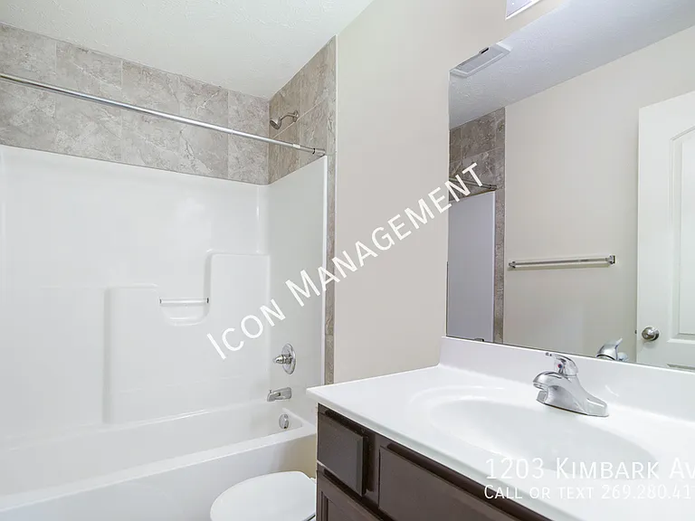1203 Kimbark Ave — Photo 20
