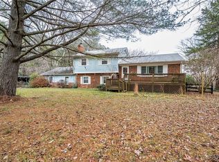 352 Pottiesville Rd, Bumpass, VA 23024