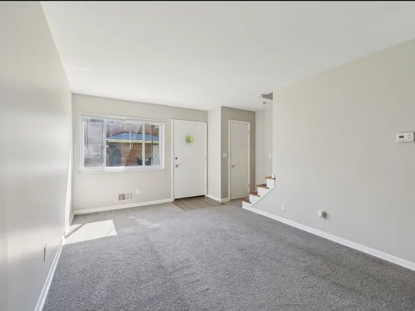Worthington Court Townhomes, 879 N Meadows Ct #889A, Columbus, OH 43229