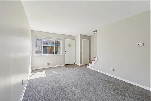 Worthington Court Townhomes Photo 1