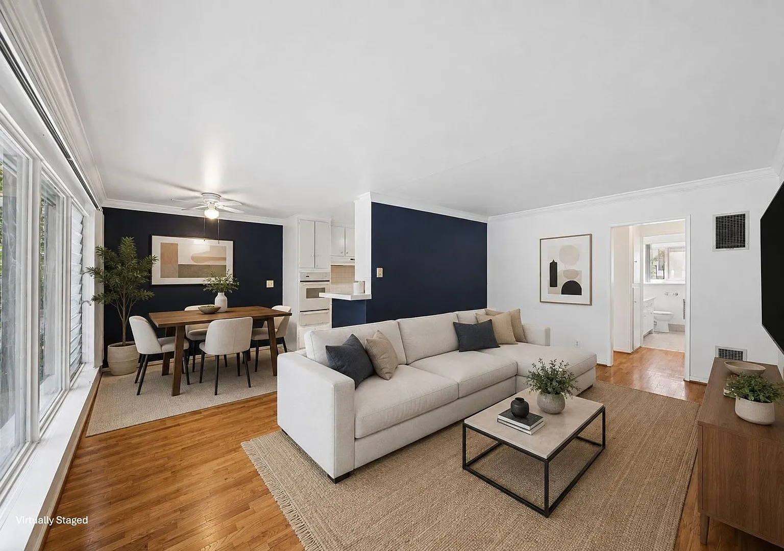 Hayworth — Photo 1