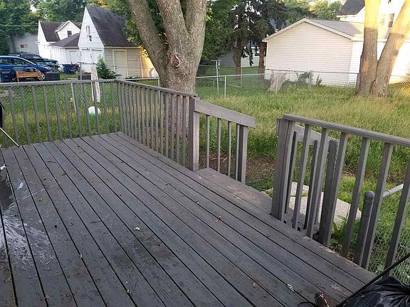 2nd image of 528 N 6th Ave