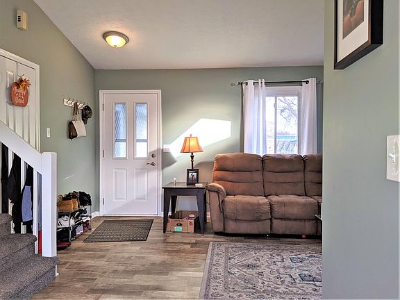 4th image of 218 48th St SE