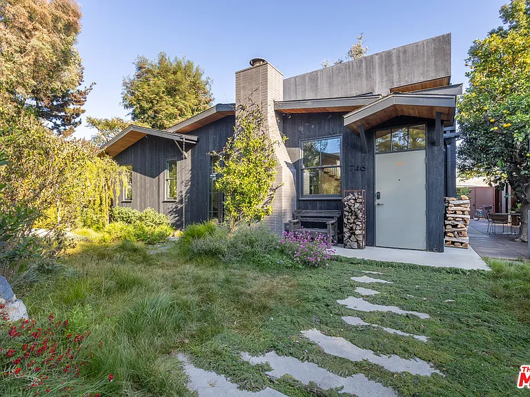 746 Marco Pl — Photo 4
