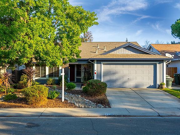 3rd image of 4328 Cougar Hills Way
