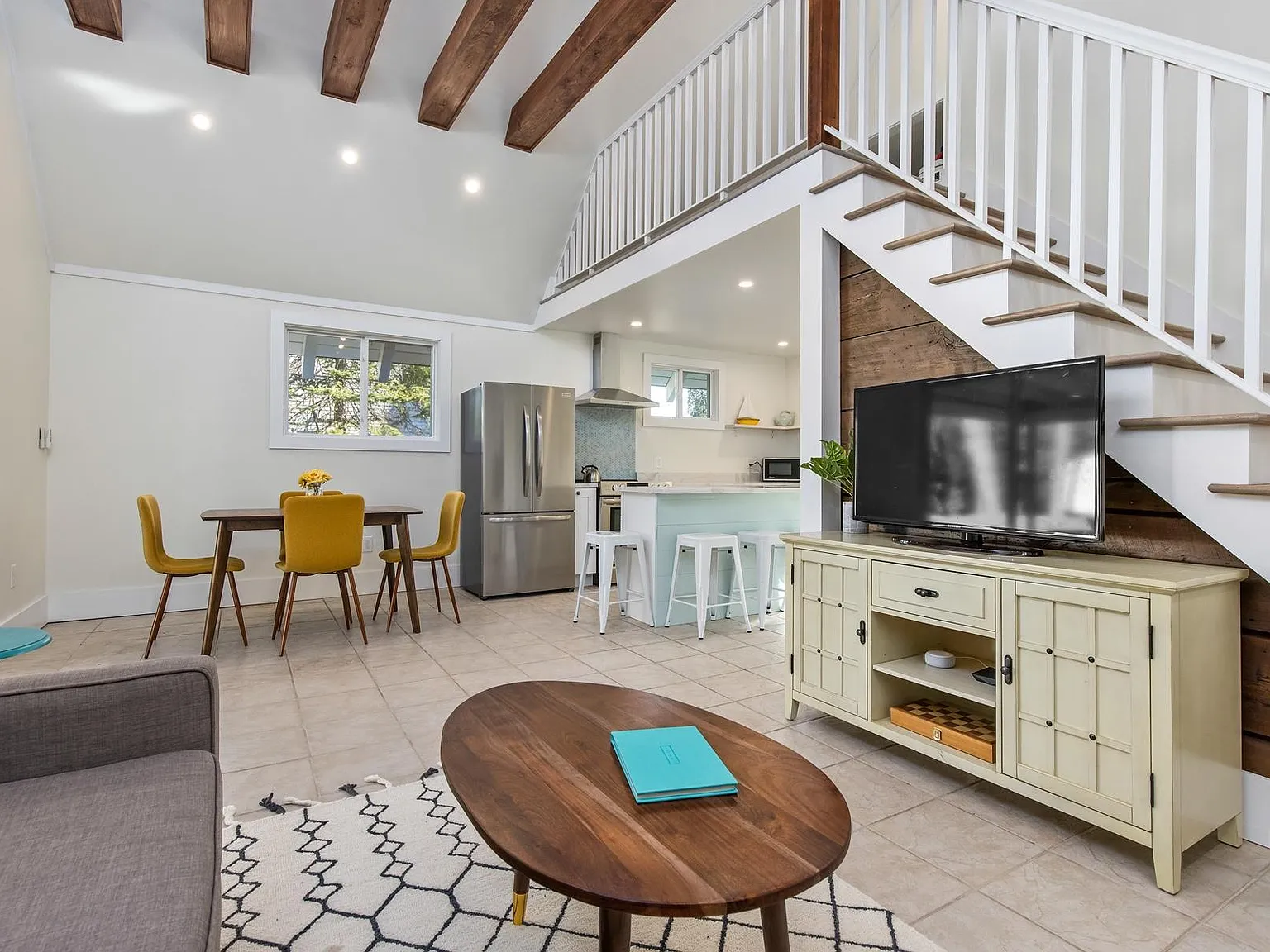 50 Briar Rd — Photo 2