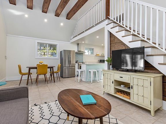 2nd image of 50 Briar Rd