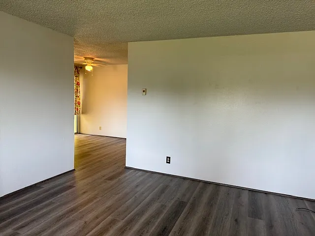 535 Clairmont Dr — Photo 4