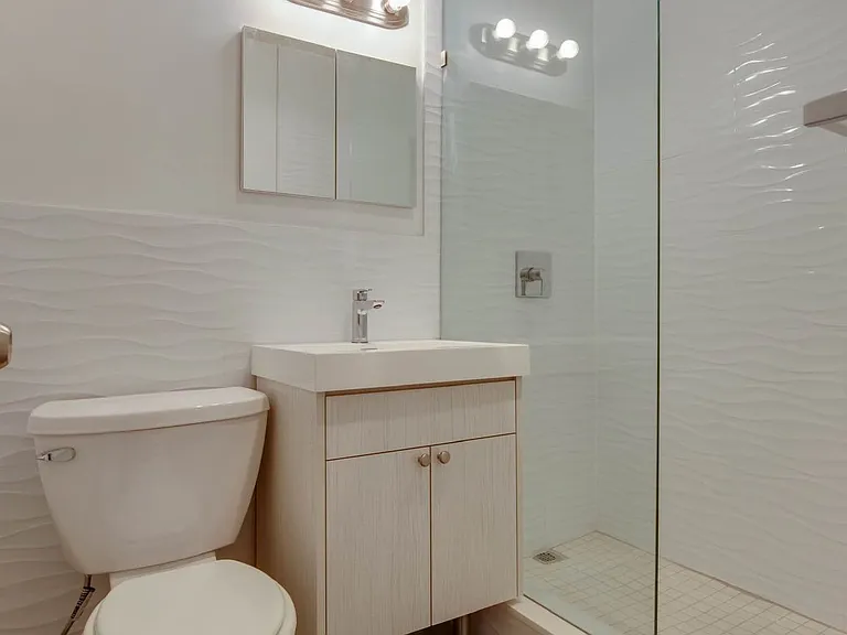 220 Park Ave S #3C — Photo 5