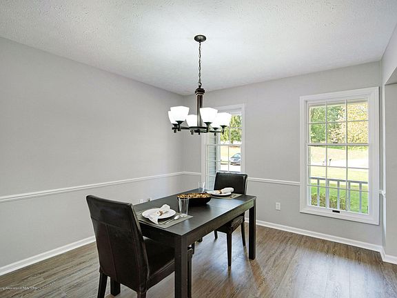 5th image of 365 Shoesmith Rd