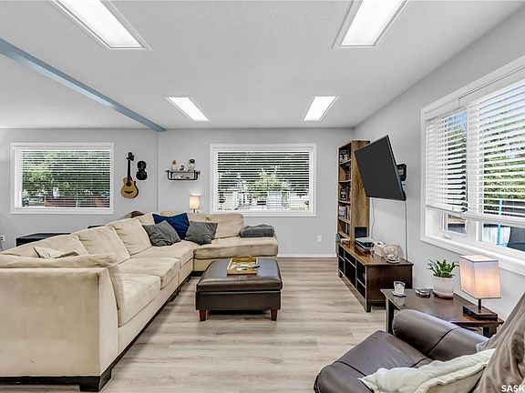 5th image of 5065 3rd Ave N