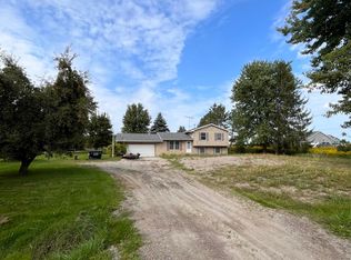 1545 E Deerfield Rd, Mount Pleasant, MI 48858