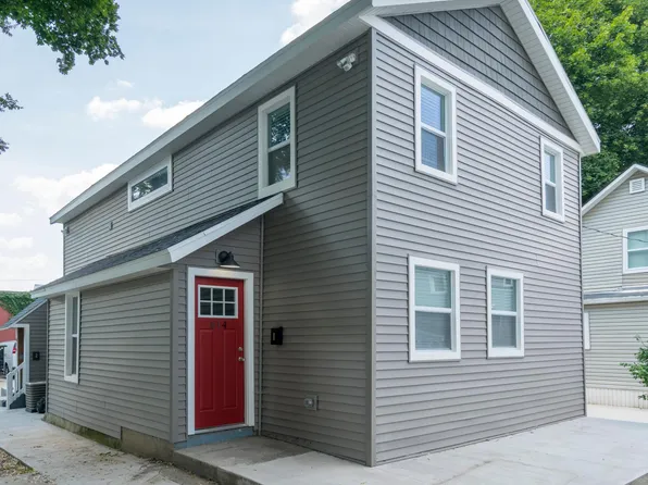 614 4th St NW, Grand Rapids, MI