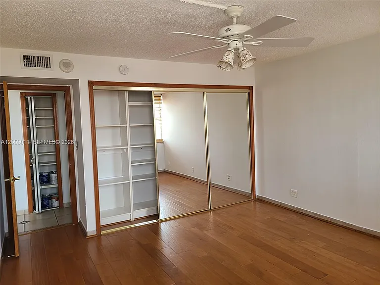 2881 NE 33rd Ct #3H — Photo 8