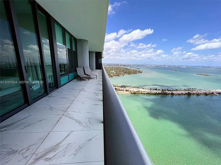 3131 NE 7th Ave #Penthouse 4901 — Photo 6