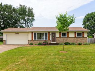 1594 Fairview St, Jenison, MI 49428