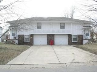 3801 SW 8th Ter, Blue Springs, MO 64015