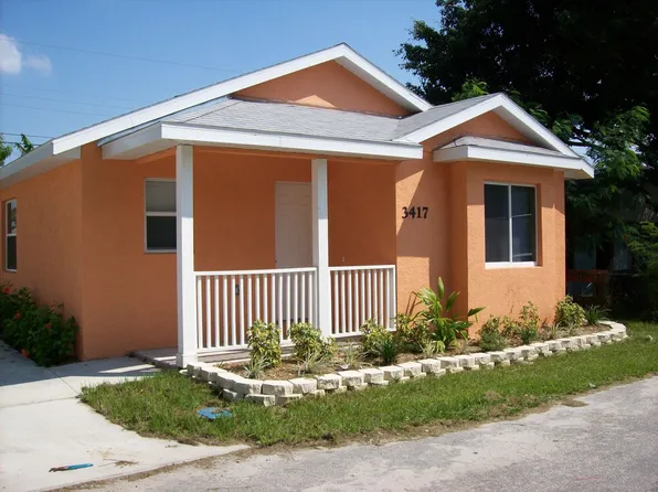 3502 19th St W, Bradenton, FL 34205