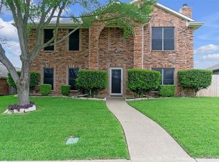 2520 Boardwalk Dr, Mesquite, TX 75181