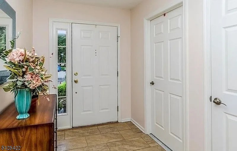 3 bed, 2.5 bath, $3,795 — Photo 3