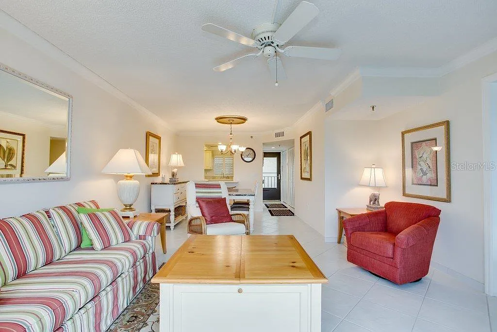 1 bed, 1.5 bath, 813 sqft, $2,975 — Photo 4