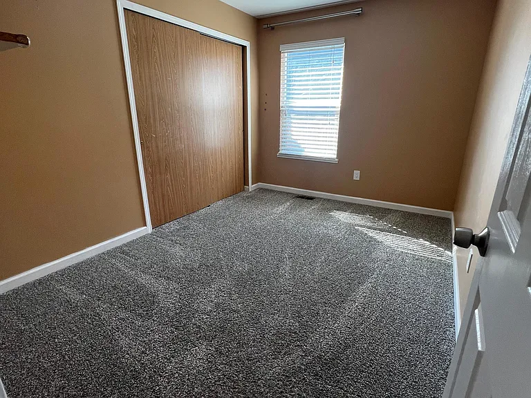 12810 NE 101st Pl — Photo 13