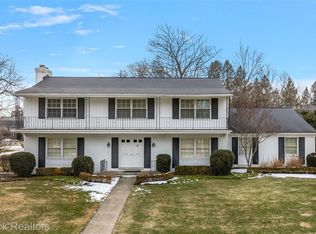 1309 Sandringham Way, Bloomfield Hills, MI 48301