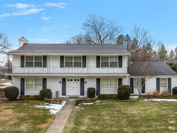 1309 Sandringham Way, Bloomfield Hills, MI 48301