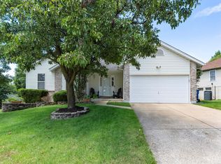 24 Arbor Point Ct, Saint Charles, MO