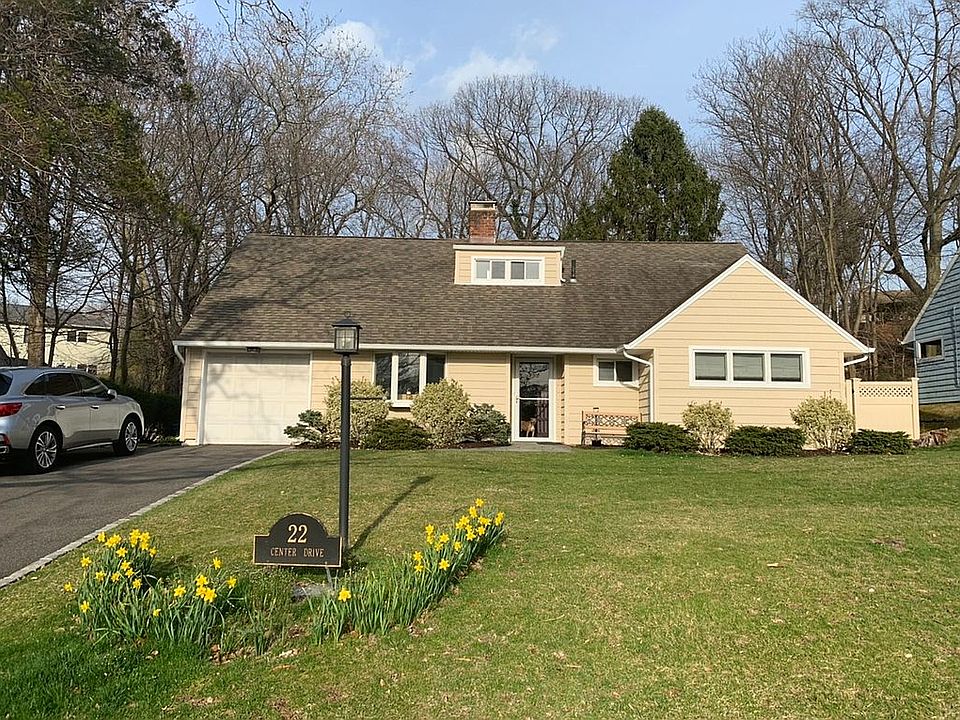 1st image of 22 Center Dr