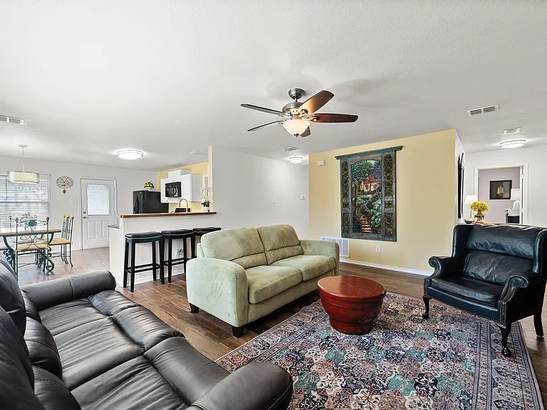 2731 Prairie Creek Dr — Photo 1