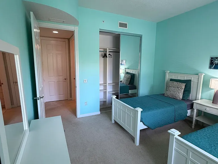 38 Harbour Isle Dr E #106 — Photo 8