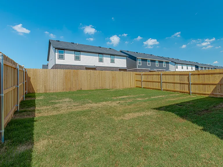 19602 Horseshoe Ave — Photo 3