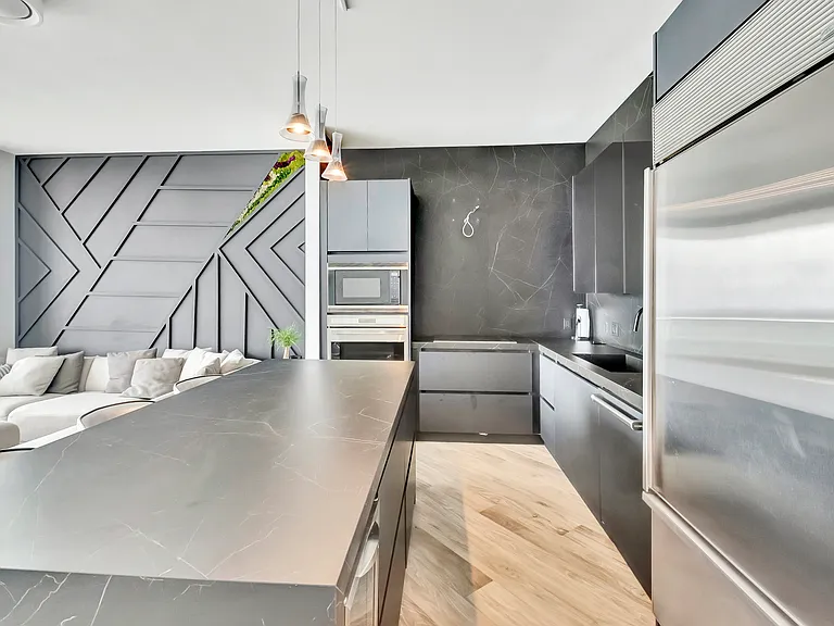 2020 N Bayshore Dr #3409 — Photo 6