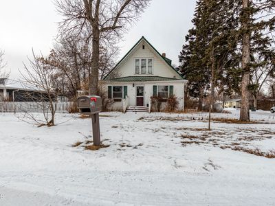 315 Central Ave N, Hazen, ND, 58545