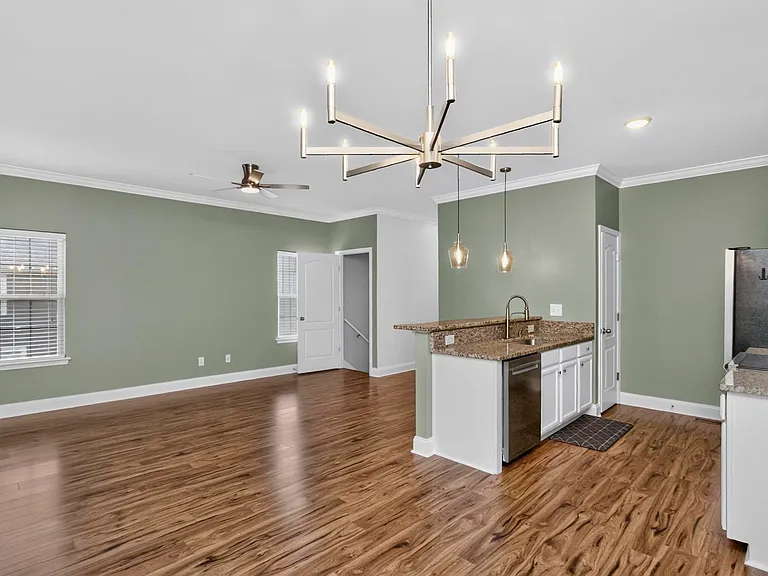 1100 Woodbury Falls Ct — Photo 5