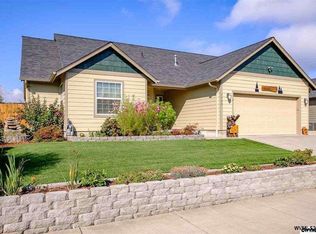 3480 Bald Eagle Dr, Lebanon, OR 97355