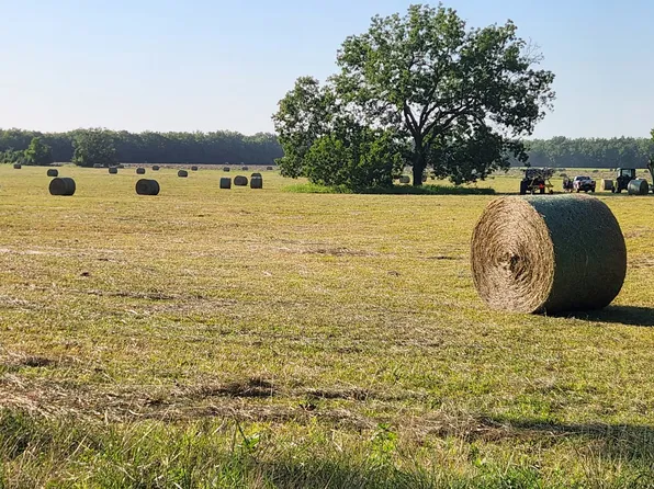 9251 E 470th Rd, Claremore, OK 74017