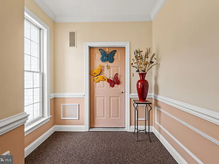 4700 Water Park Dr #J — Photo 5