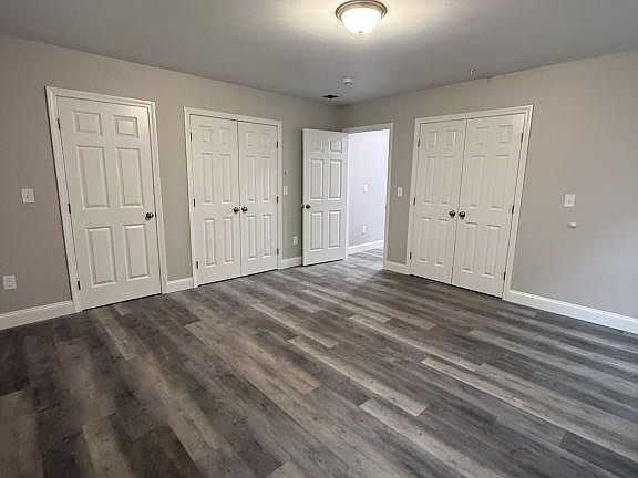 3rd image of 35 Terrace St