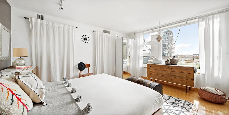 Sold by Compass | media 5